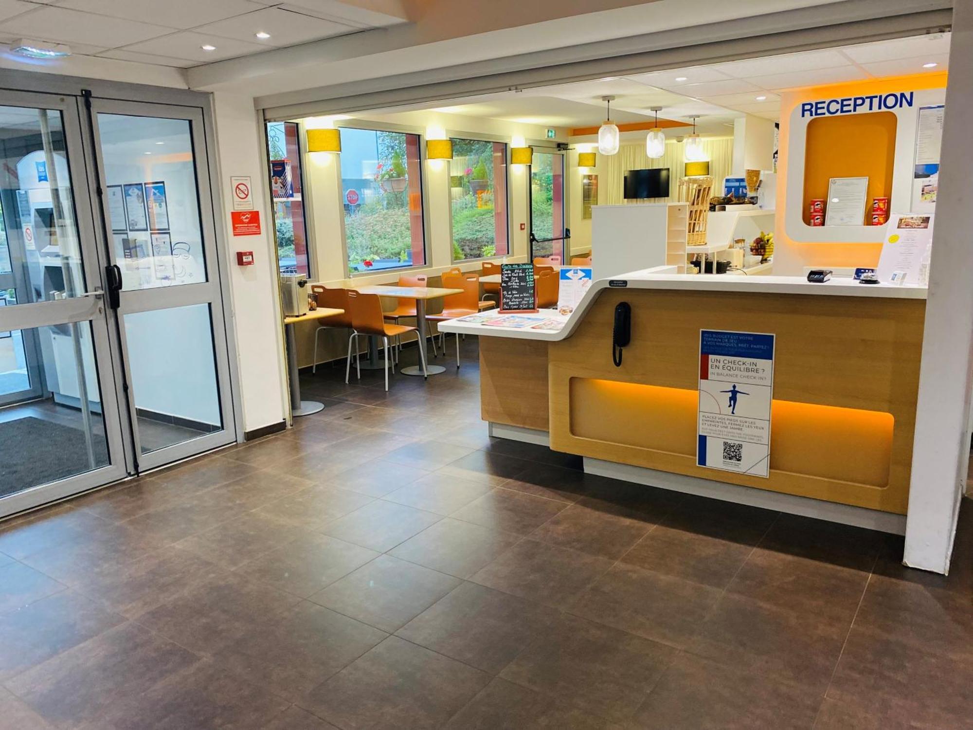 Ibis Budget Noyon Exteriör bild